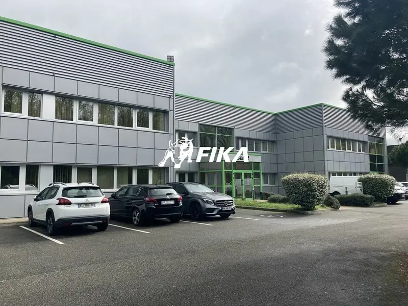 A LOUER BUREAUX 1 390 m² (31620) CASTELNAU D'ESTRETEFONDS