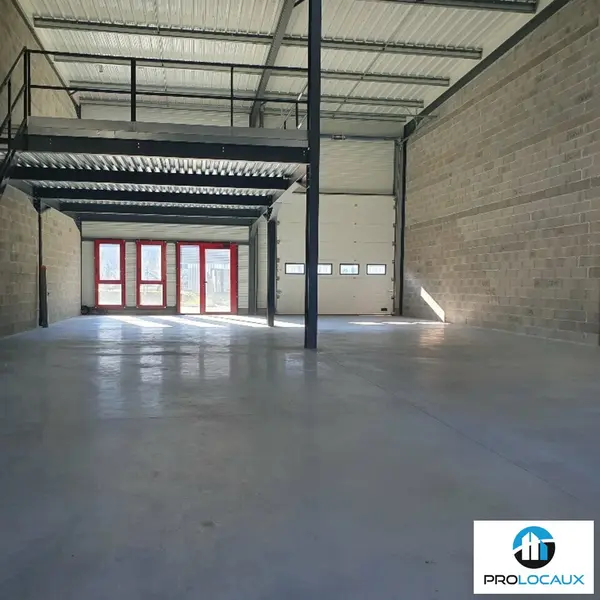 A louer Locaux d'activité 284m² Voreppe A louer Locaux d'activité 284m² Voreppe