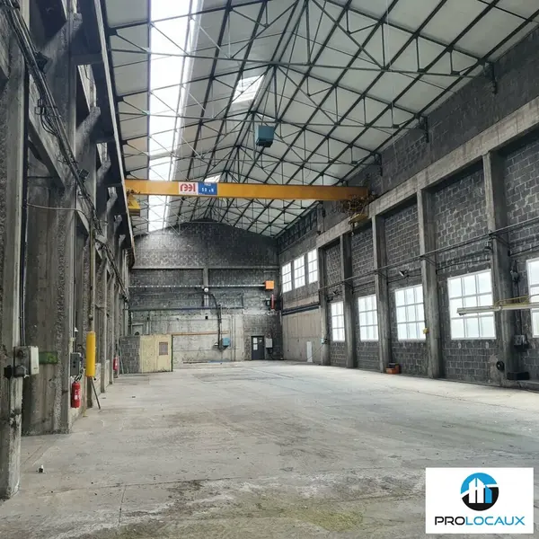 A louer Locaux d'activité 2000m² Tullins A louer Locaux d'activité 2000m² Tullins