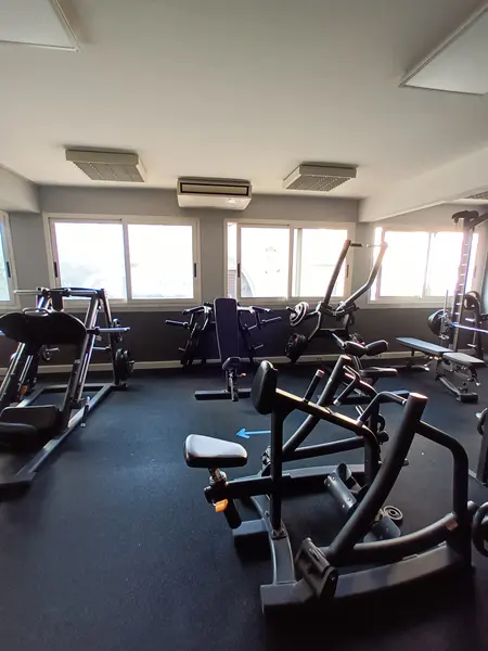 Antibes, grande salle de remise en forme et bien-être