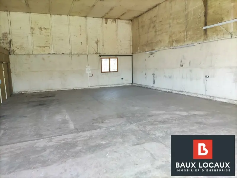 entrepôt / activité à louer - Istres (13800) - 167 m2 - 1 100 €/mois