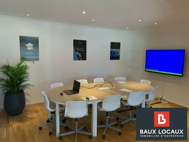 Local Commercial à louer - Arles (13200) - 82 m² - 1 250 €/mois