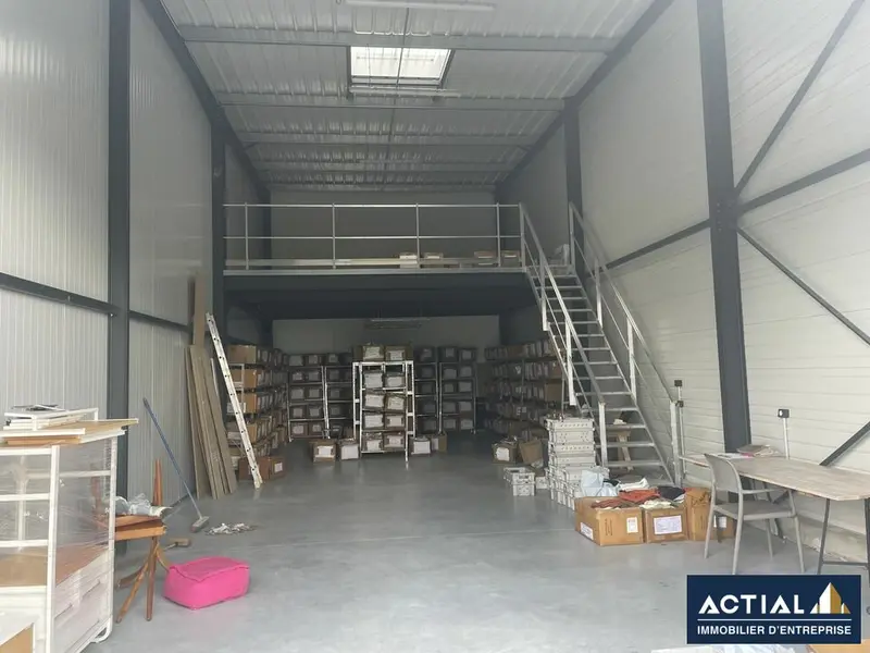 Entrepôt / Activité à louer - Saint-Herblain (44800) - 125 m² - 930 €/mois
