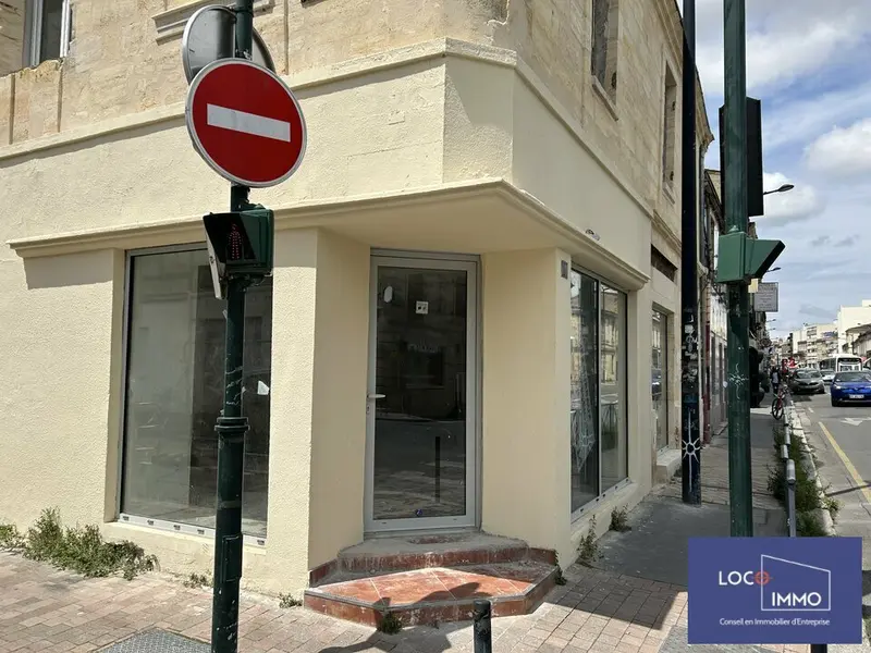 A louer Local commercial  84m² Bordeaux A louer Local commercial  84m² Bordeaux