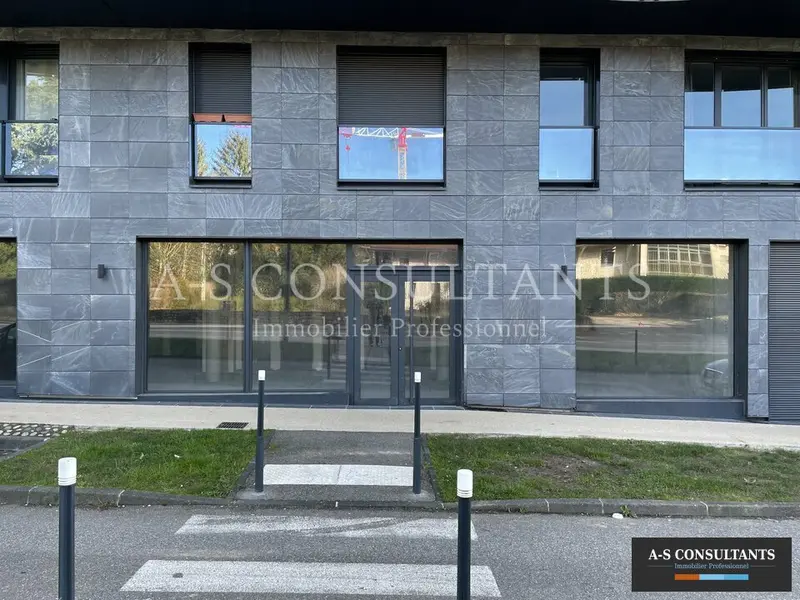 A louer Locaux d'activité 58m² Saint-Genis-Pouilly