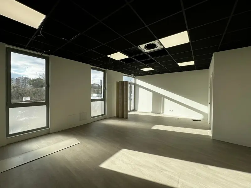 A louer Locaux d'activité 263m² Beauvais A louer Locaux d'activité 263m² Beauvais