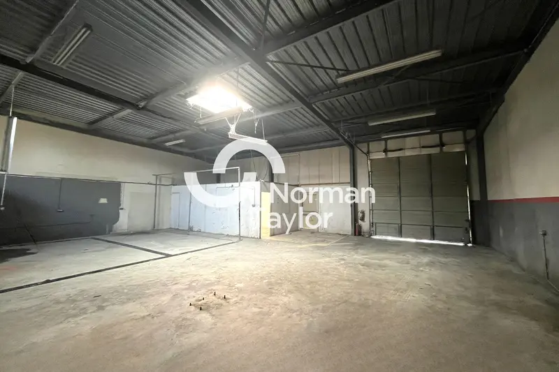 entrepôt / activité à louer - Saint-jean-de-védas (34430) - 192 m2 - 1 551 €/...