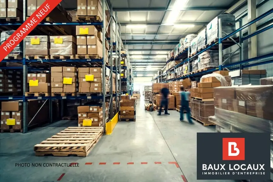 A VENDR  LOCAL D ACTIVITE DE 330 m2 . PROGRAMME NEUF