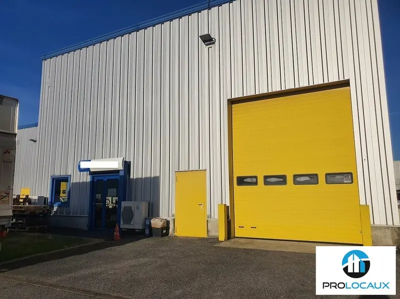 A louer Locaux d'activité 322m² Montataire