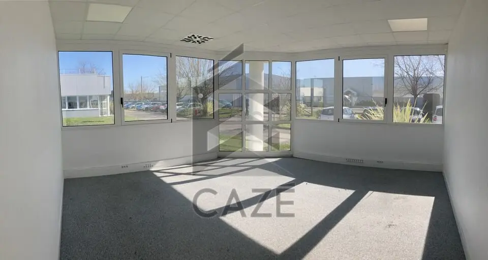 A louer Bureaux 1138m² Mérignac