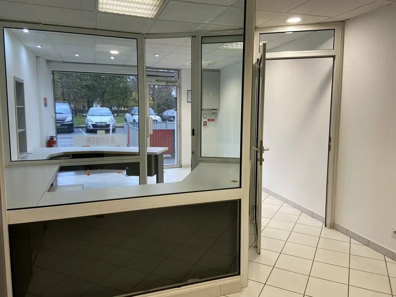 A louer Local commercial  88m² Colomiers