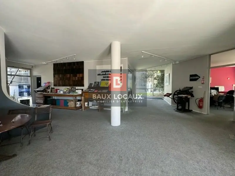 A louer Locaux d'activité 1613m² Cavaillon