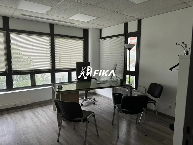 A VENDRE BUREAUX 76 m² - (31500) TOULOUSE