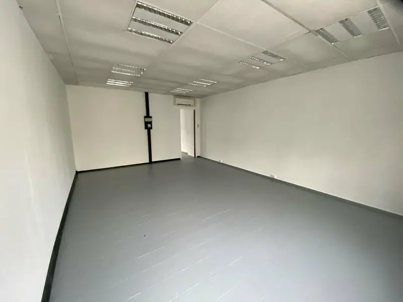 LOCAL A LOUER 13400 AUBAGNE