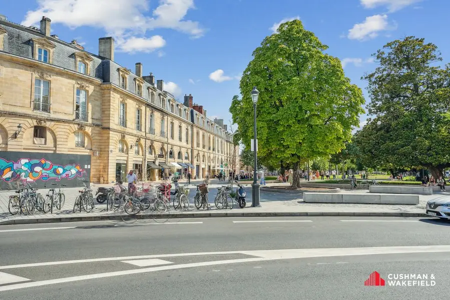 A CEDER DROIT AU BAIL - RESTAURATION EMPL N°1