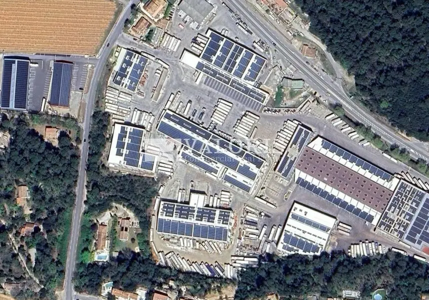 A louer Entrepôt 1369m² Flassans-sur-Issole