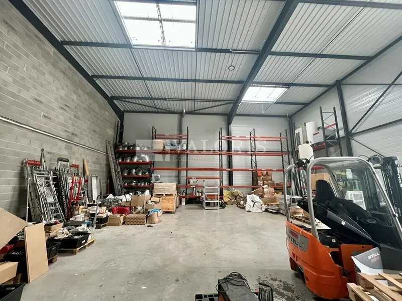 A louer Locaux d'activité 529m² Chassieu