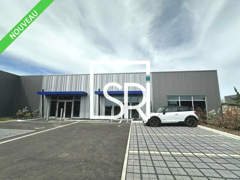 A louer Local commercial  294m² Thiers