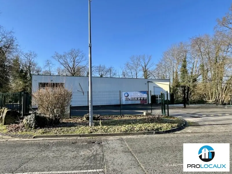 A louer Locaux d'activité 550m² Verneuil-en-Halatte