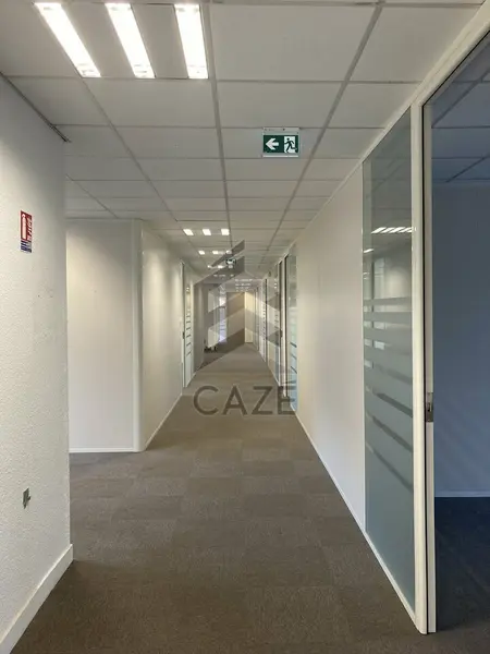 VENTE D'UN MMEUBLE DE BUREAUX INDEPENDANT - PESSAC 