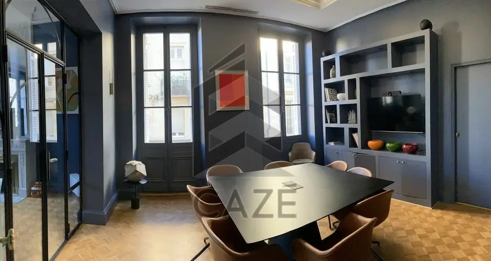BUREAUX A VENDRE - BORDEAUX CENTRE - PROCHE TOURNY 
