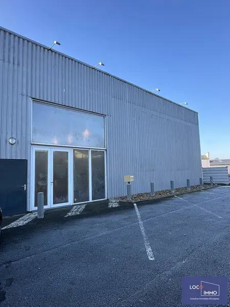 A louer Locaux d'activité 270m² Yvrac