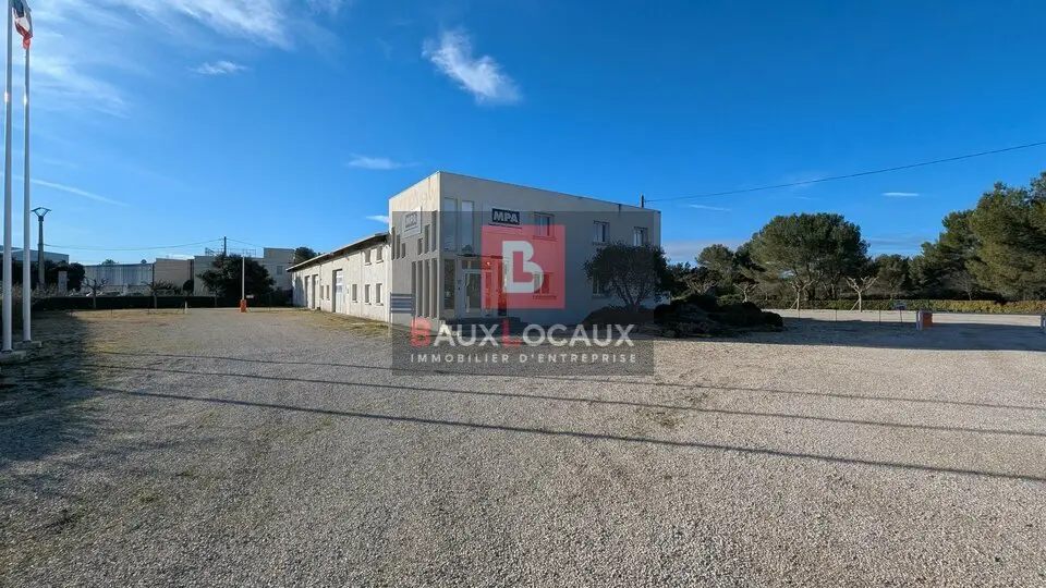 A louer Locaux d'activité 540m² Grans