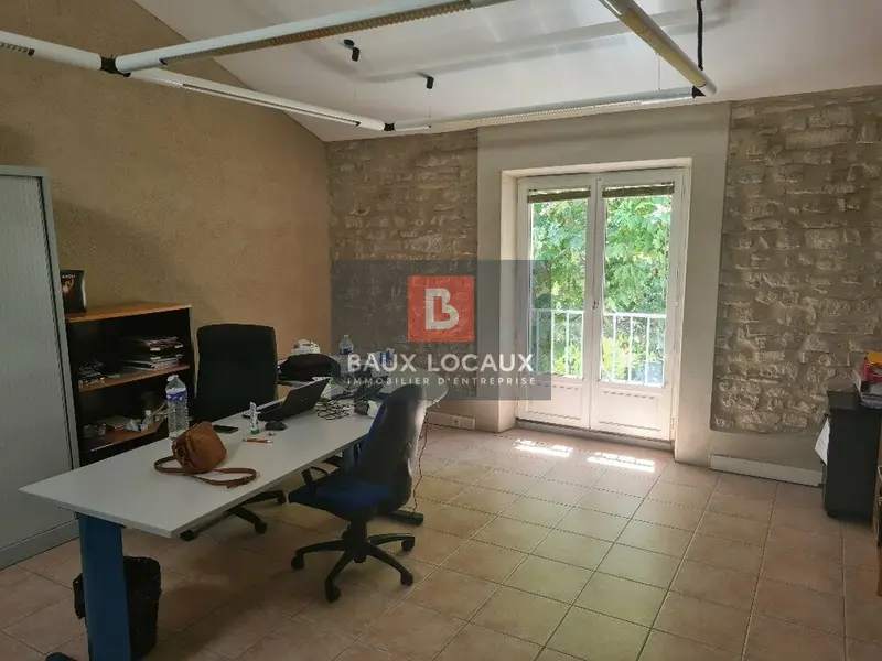 A louer Bureaux 260m² Velleron