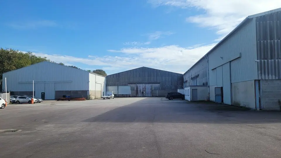 A vendre Locaux d'activité 5618m² Le Grand-Quevilly