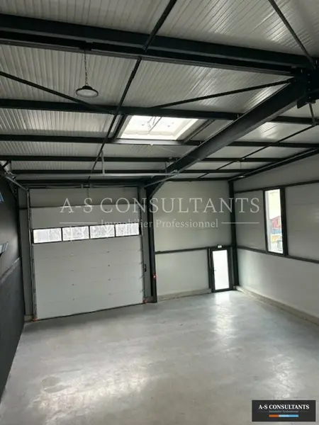 A louer Entrepôt 245m² Arbin