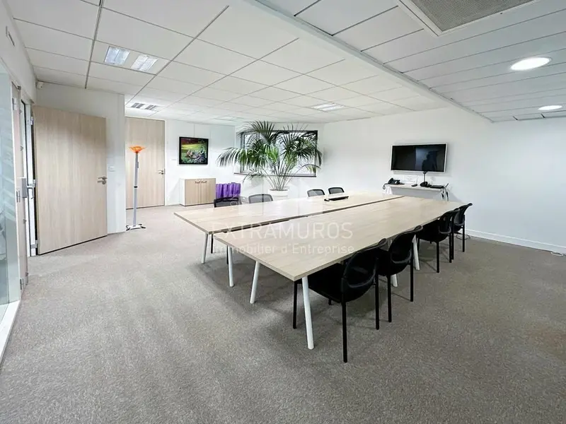A VENDRE - Le QG - Bureaux de 243m² avec magnifique vue
