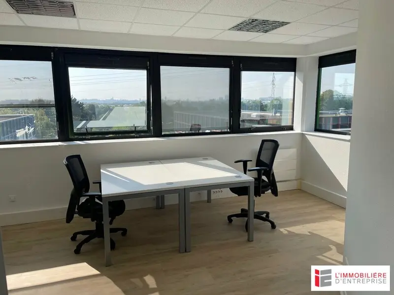 BUREAU DOUBLE POSTE 18M² SAINT GREGOIRE