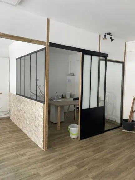 A LOUER - LOCAL COMMERCIAL - VANNES