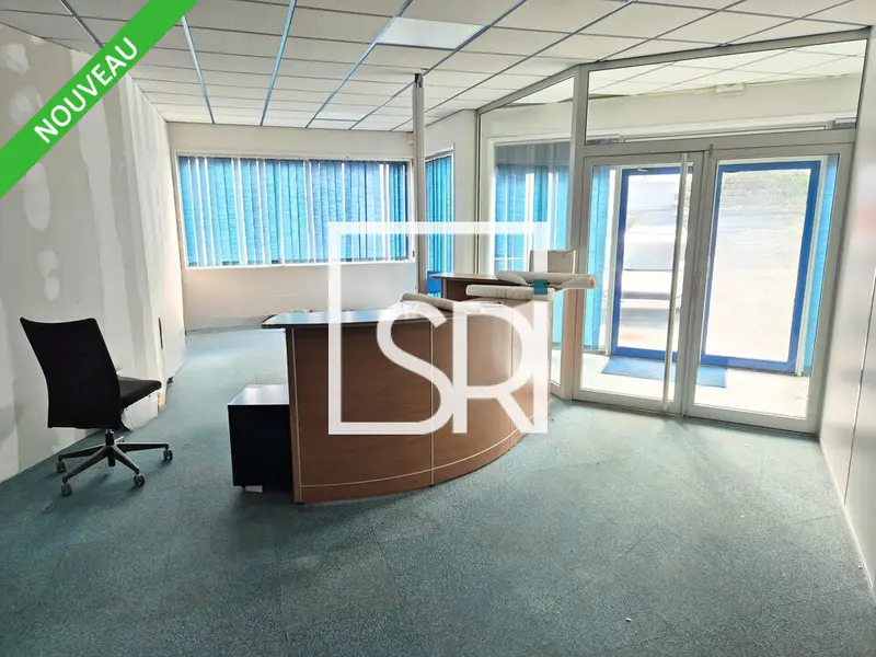 A louer Entrepôt 1200m² Riom