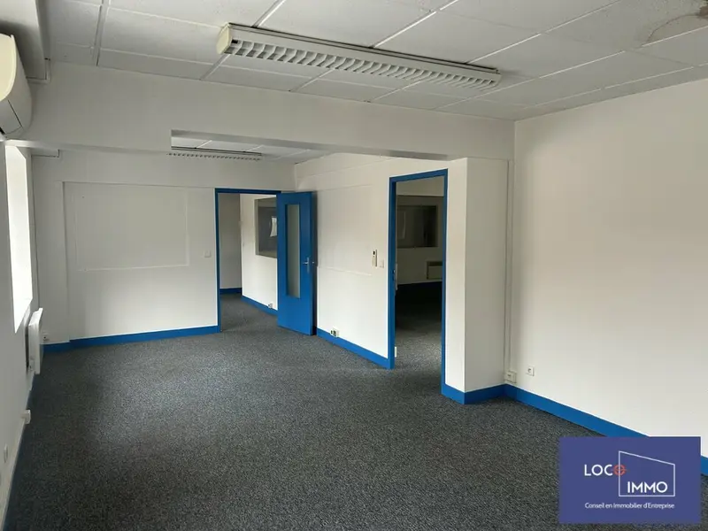 Bureau à louer - Bordeaux (33300) - 165 m² - 1 550 €/mois