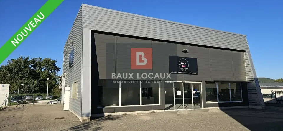 À LOUER  Local d'activité 240 m²  Zone Artisanale Vaison-la-Romaine