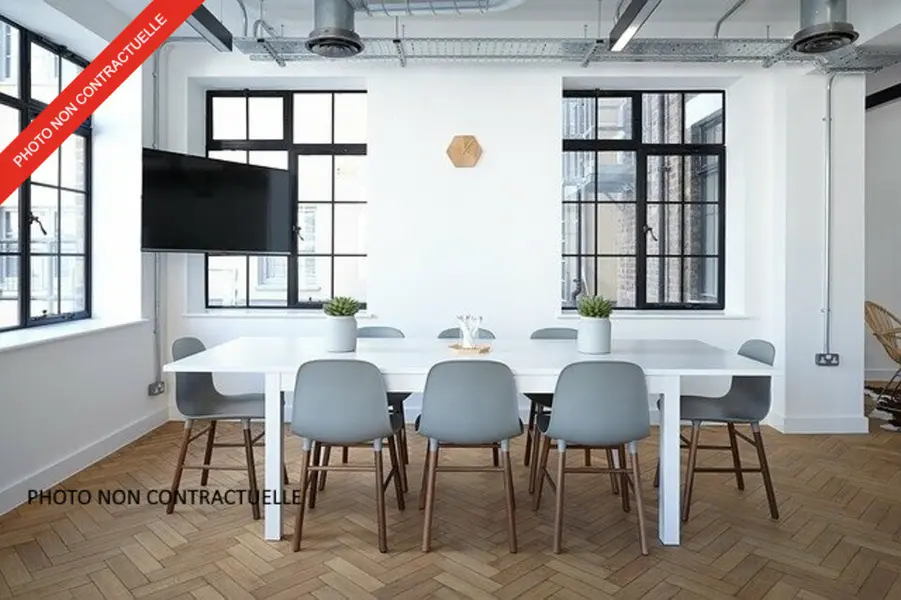 BUREAUX À LOUER  92 M²  AVIGNON