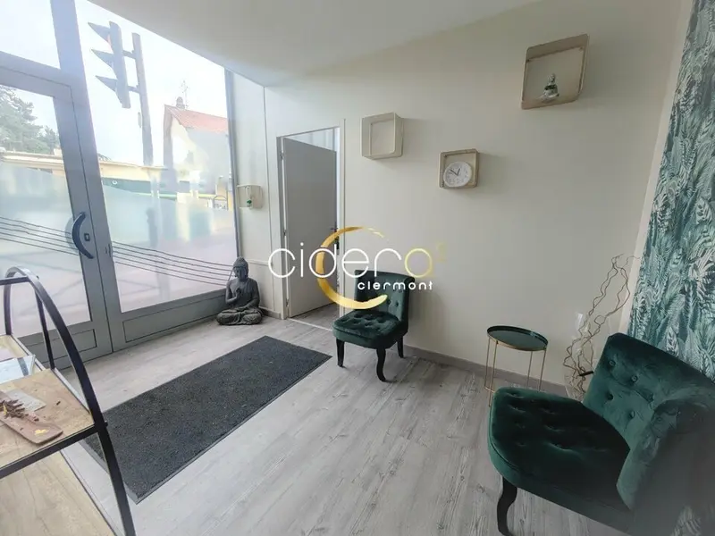 A louer Local commercial environ 105m² sur Clermont-Ferrand