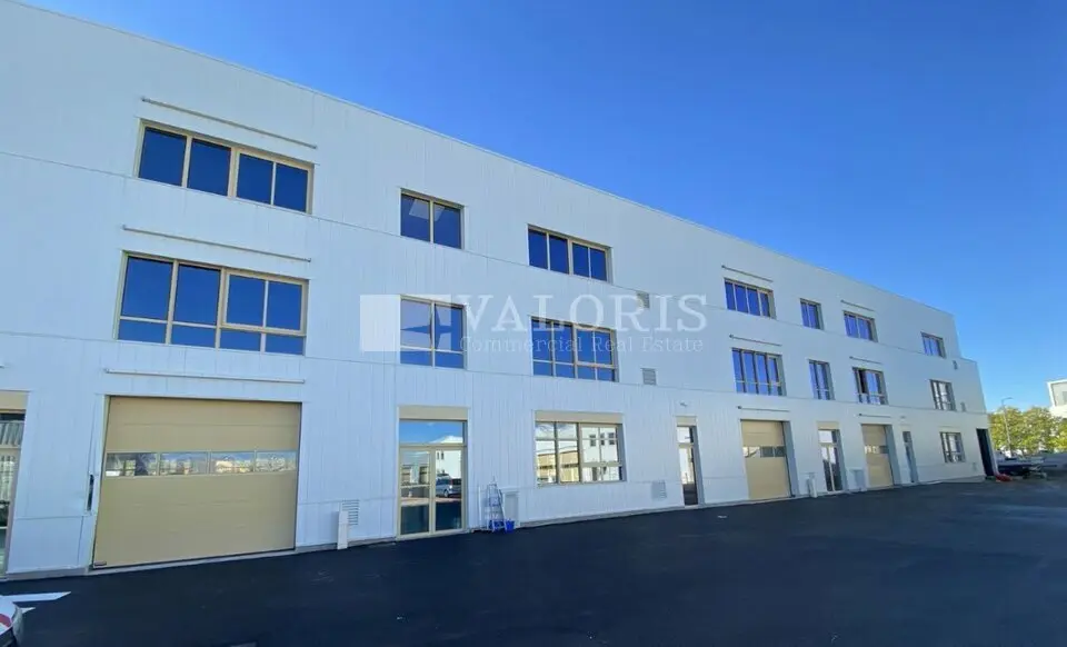 A louer Locaux d'activité 4421m² Vaulx-en-Velin