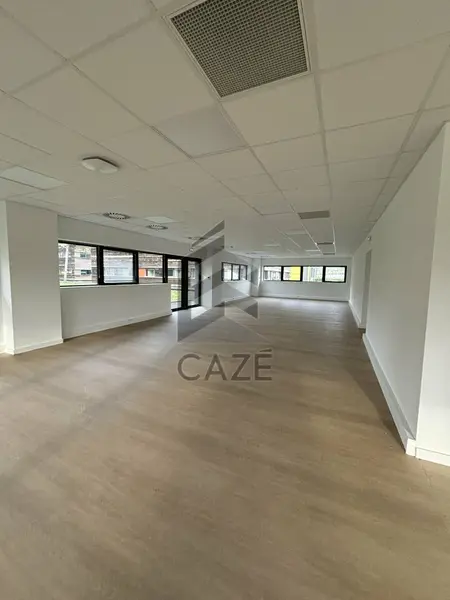 BUREAUX A LOUER MERIGNAC PROCHE ROCADE