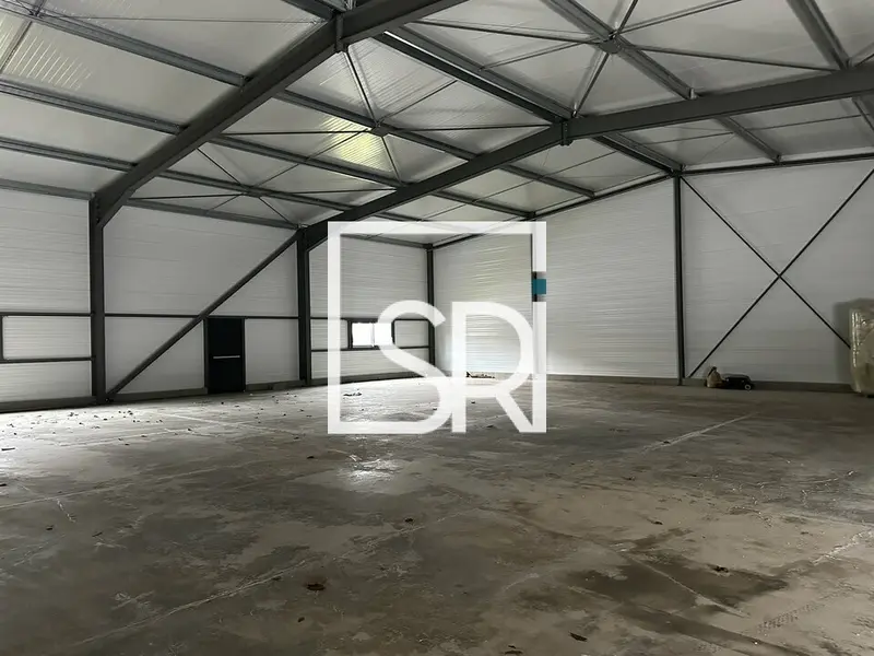 A louer Entrepôt 1200m² Cusset