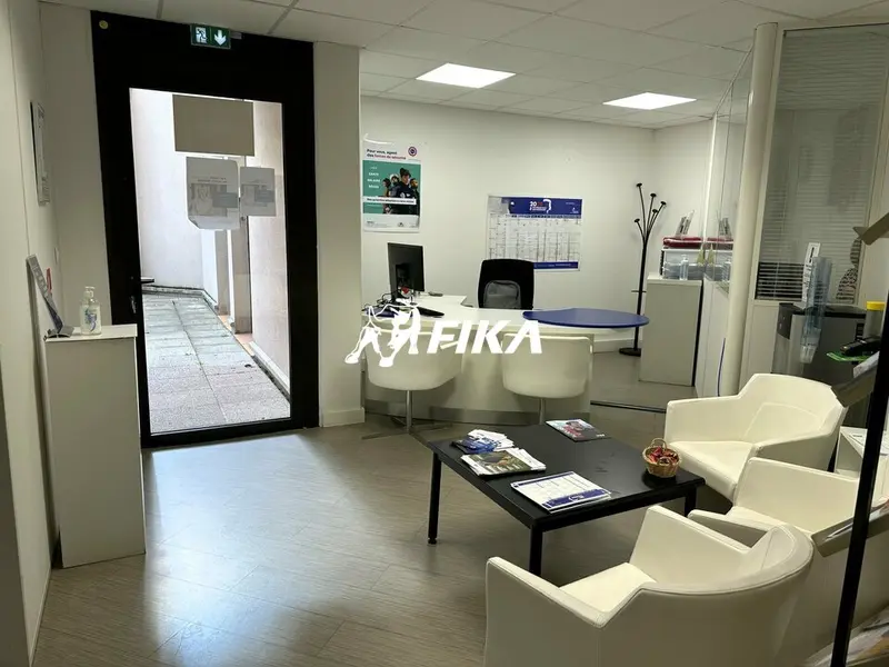 A LOUER BUREAUX 169 m² - (31000) TOULOUSE