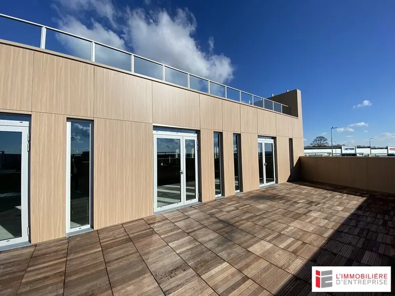 BUREAUX 188M² AVEC TERRASSE 62M²