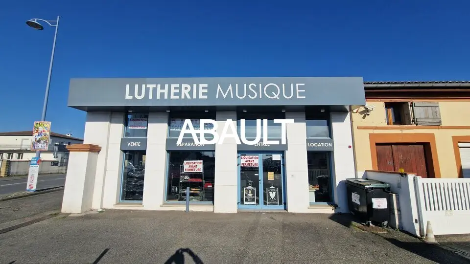 LOCAL COMMERCIAL A LOUER 150M² ENVIRON