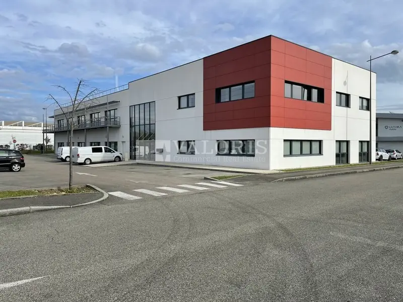 A louer Locaux d'activité 4682m² Saint-Priest