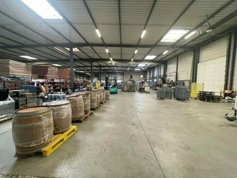 A louer Entrepôt 3327m² Meyzieu