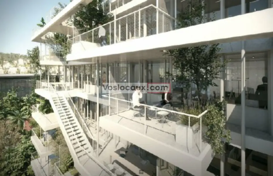 A louer : Bureaux de 380 m² à Nice Ouest avec parking 