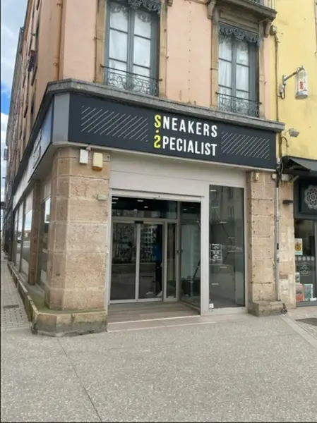 A vendre Local commercial  160m² Mâcon