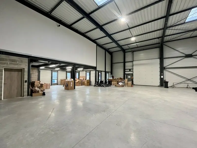 A louer Locaux d'activité 460m² Chassieu