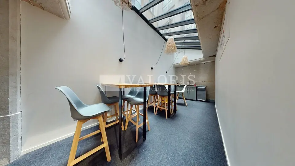 Locaux en duplex : Mezzanine et RDC